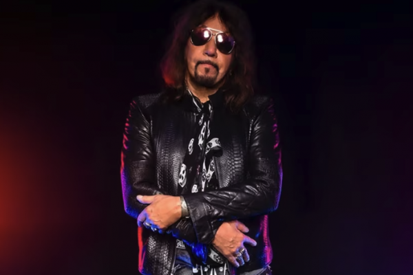 Murió Ace Frehley, guitarrista original de KISS tras sufrir una hemorragia cerebral